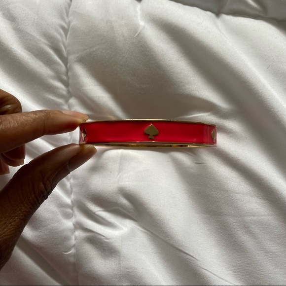 kate spade | spade enamel bangle - Picture 1 of 5